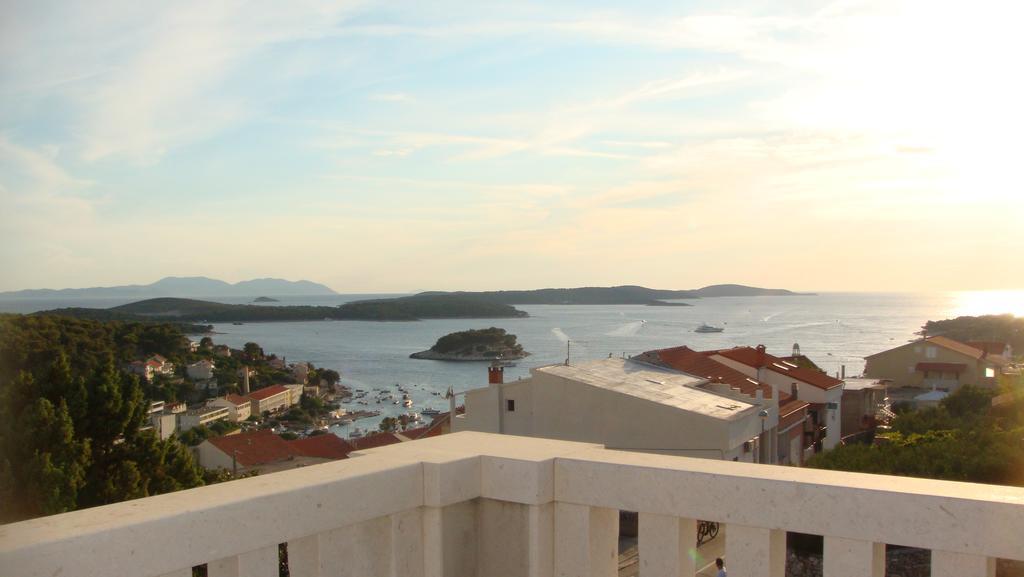 Apartments Topo Hvar Town Exteriör bild